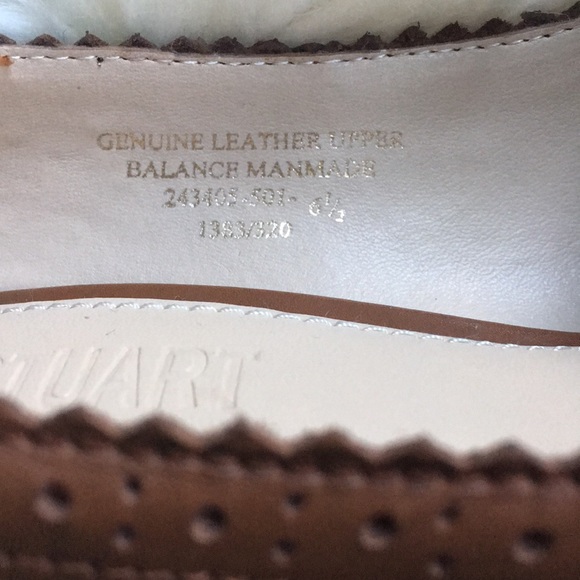 NIB Colin Stuart brogue style career pumps - Picture 4 of 5